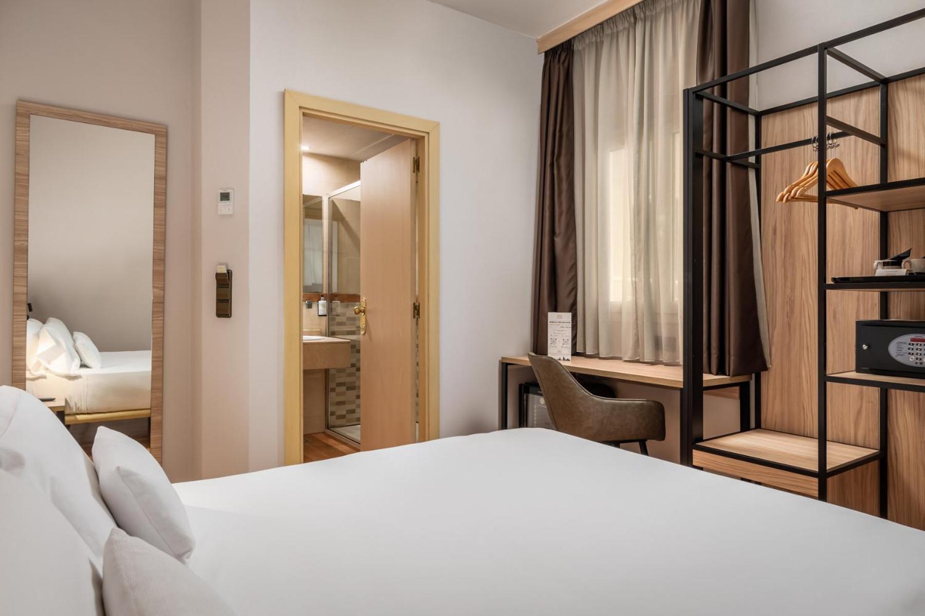 Sunotel Central Barcelona Exterior photo